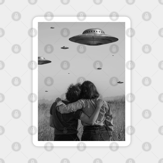 UFOs Friends #2 Magnet by Megadorim