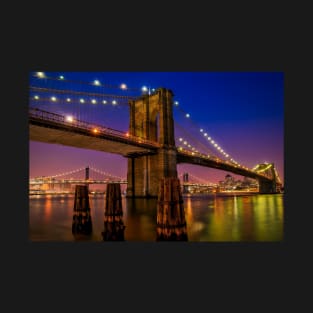 Brooklyn Bridge at night T-Shirt