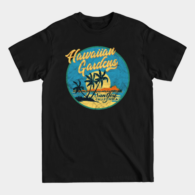 Discover Hawaiian Gardens / Tiki Bar / Hawaiian Style - Tiki Bar - T-Shirt