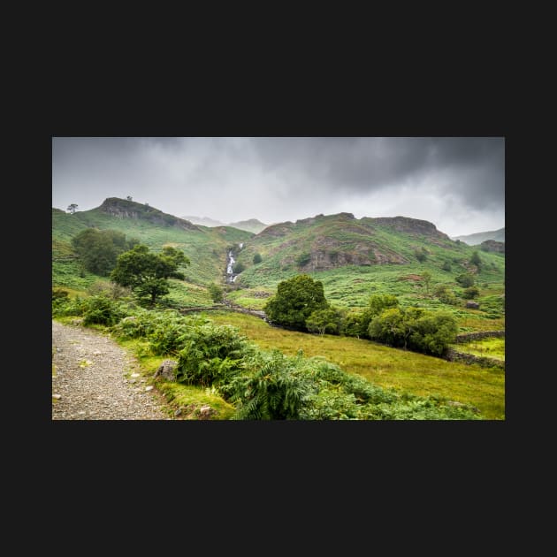 Walking to Easedale Tarn by jldunbar