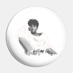 RETRO VINTAGE DIANA ROSS DIVA Pin