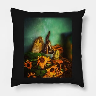 Summers End, Travelers Treasures Pillow