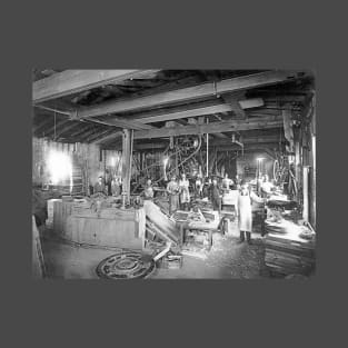 Workshop Woodworker Wood Vintage Photo T-Shirt