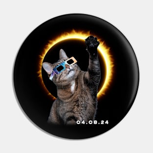 Solar Tabby Encounter: Unique Tee Showcasing Tabby Cats Amid Eclipse Pin