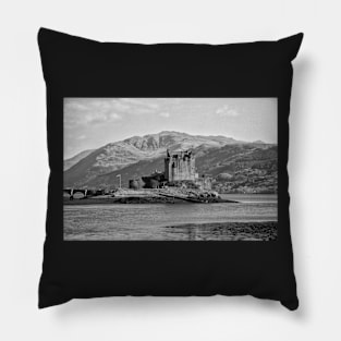 Eilean Donan Castle Pillow