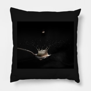 milk drops Pillow