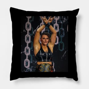 Retro Rhea Pillow