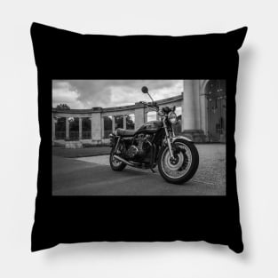 Z900 B&W Pillow