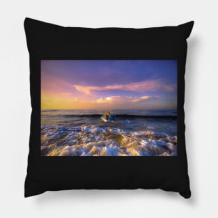 TWO FISHERMEN GOING OUT TO SEA AT DUSK DESIGN Pillow