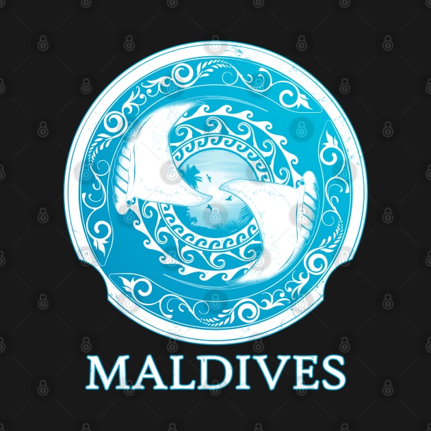 Giant Manta Ray Maldives Diving by NicGrayTees