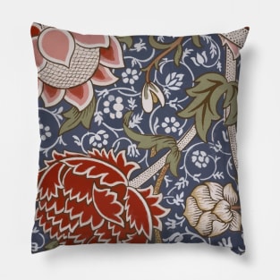 William Morris Vintage Floral Wallpaper Pattern Pillow