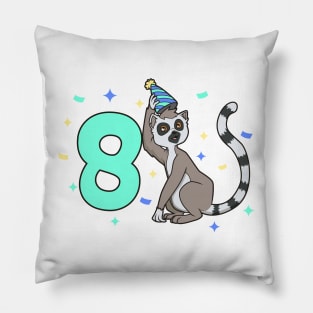 I am 8 with lemur - kids birthday 8 years old Pillow