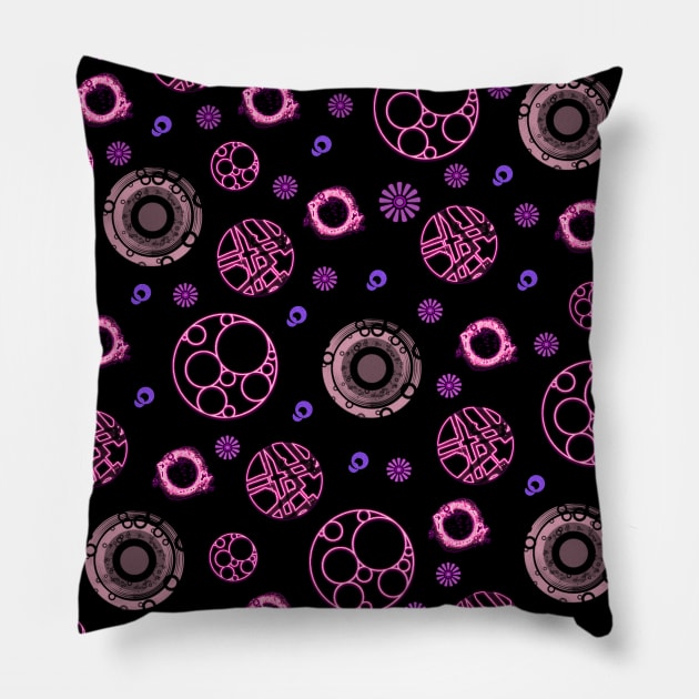 Round & round Pillow by Sinmara