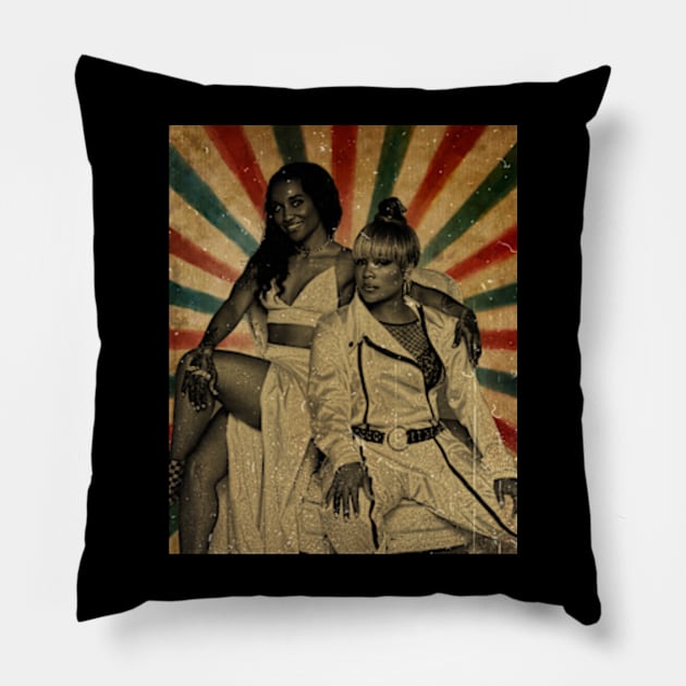 TLC & Shaggy Tour 2023 - Photo Vintage Retro Look Fan Design Pillow by Janji Joni