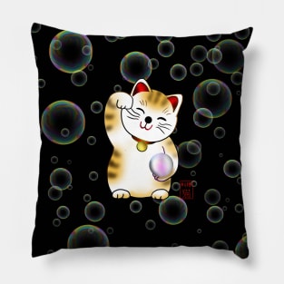 Lucky cat, calico maneki with pearl Pillow