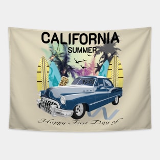 California Retro Surf Vintage classic Surfer Surfing Distressed T-Shirt Tapestry