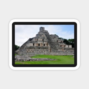 Site archéologique d'Edzna, Campeche, Mexique Magnet