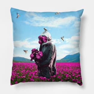 Astronaut birds Pillow