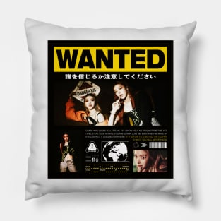 WANTED: BEWARE OF WHO YOU TRUST LOGO DESIGN - BLACK EDITION Pillow