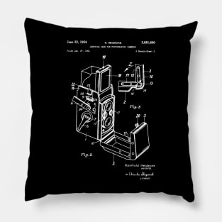 Carrying case for photographic cameras patent 1954 Pillow