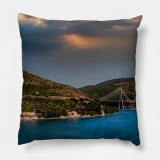 Sailing into Dubrovnik Pillow