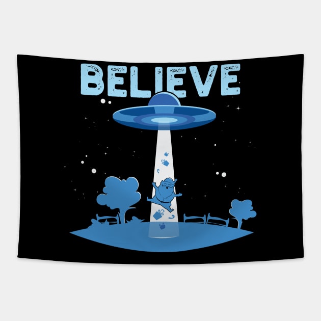 Believe in Christmas T-Shirt Funny Santa Alien Ufo Tapestry by CheesyB