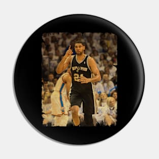 Tim Duncan - Vintage Design Of Basketball Pin