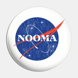 Nooma (Vintage) Pin