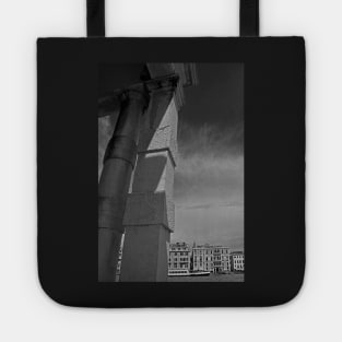 Punta Della Dogana Tote