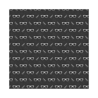 Glasses Pattern | 10 White BG Black T-Shirt