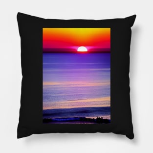 CENTREPIECE OCEAN SUNSET PURPLE HUED Pillow