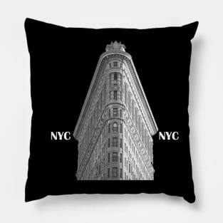 The Flatiron Building, New York City Pillow