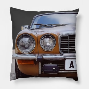 Jag XJ6 Pillow