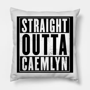 Straight Outta Caemlyn (dark design) Pillow