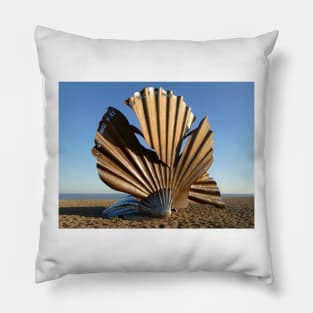 The Scallop Pillow