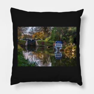 Autumn Colours At Hungerford Lock Pillow