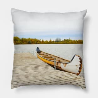 Voyageur Excursion Awaits Pillow