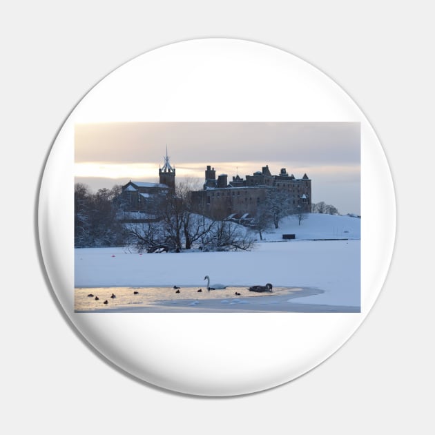 Snowy Linlithgow Palace ( Wentworth Prison in  Outlander) Pin by goldyart