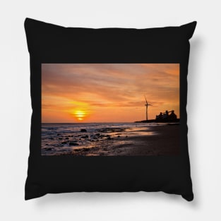 Silhouettes against a dawn sky Pillow