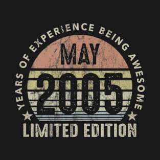 Born In May 2005 Vintage Sunset 15th Birthday All Original T-Shirt