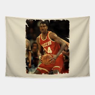 Hakeem Olajuwon - Vintage Design Of Basketball Tapestry