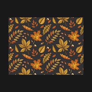 Autumn  pattern with leaves T-Shirt