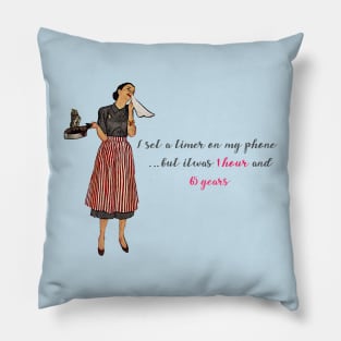 Retro 1950s Housewife - Kitchen Disaster Pillow