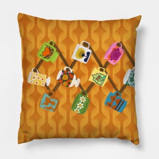 Retro 70s mug rack Pillow