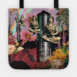 It flowers in time Tote