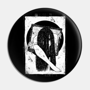 TV Set SADAKO (white print) Pin