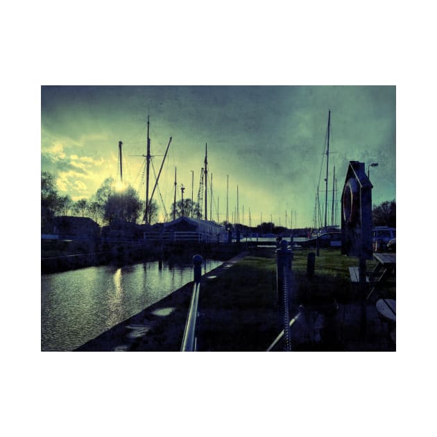 Heybridge Basin Lock by newbeltane