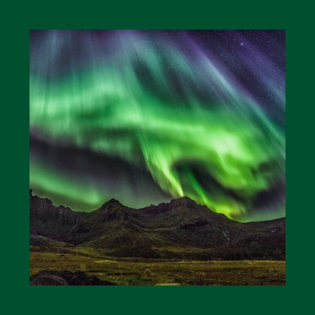 Aurora Borealis by NewWorldIsHere