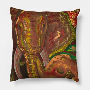 Elephantes Terribles Pillow