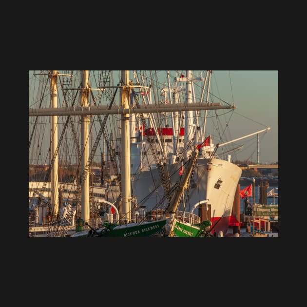 Rickmer Rickmers, Cap San Diego, ship, Elbe, harbor, evening, Hamburg by Kruegerfoto